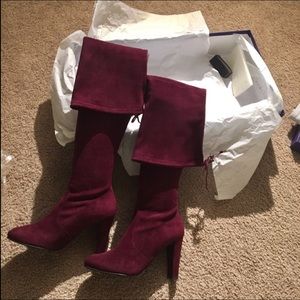 Stuart Weitzman Highland Bordeaux Suede Size 7